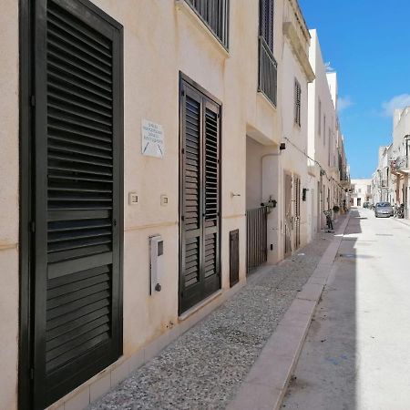 Ferienwohnung Favignana In Centro Exterior foto